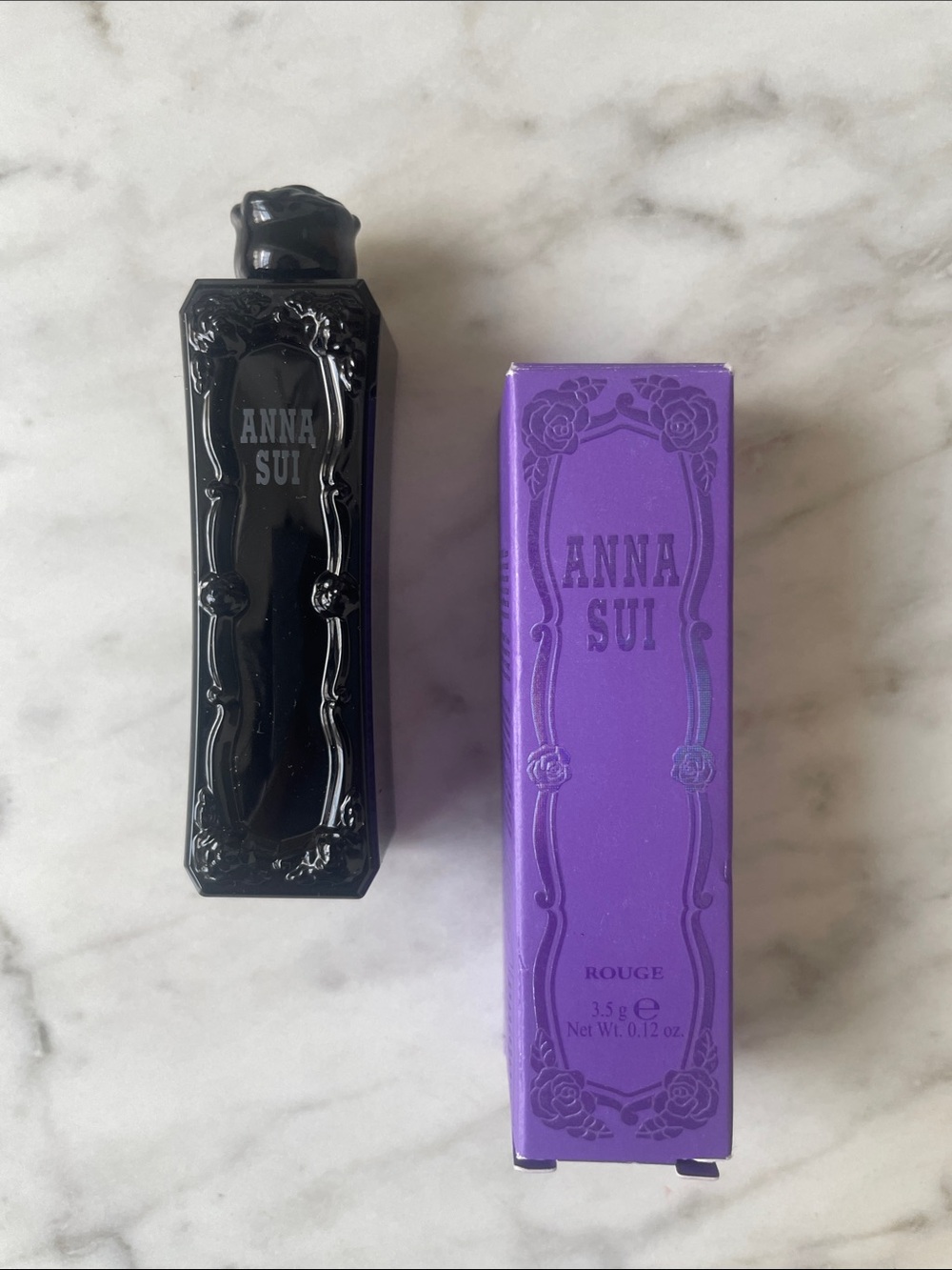Anna Sui - Rouge - 401 Cardinal Red Lipstick. Sophisticated and glamorous.